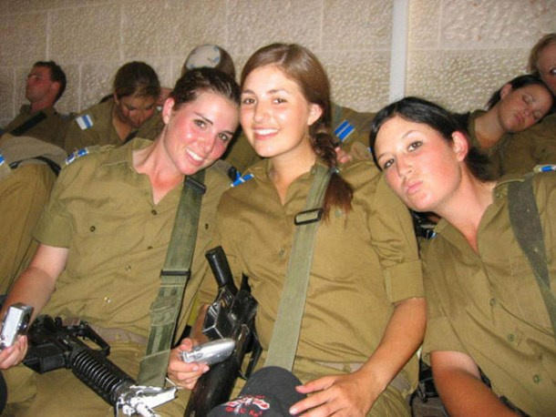 イスラエル 女性兵士 4